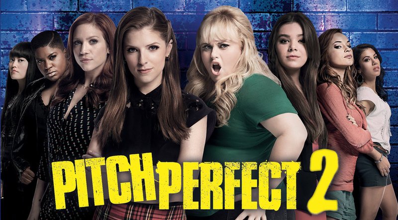 Pitch Perfect 2 – Artwork – Bild: Puls 4 Pitch Perfect 2 – Artwork – Bild: Puls 4