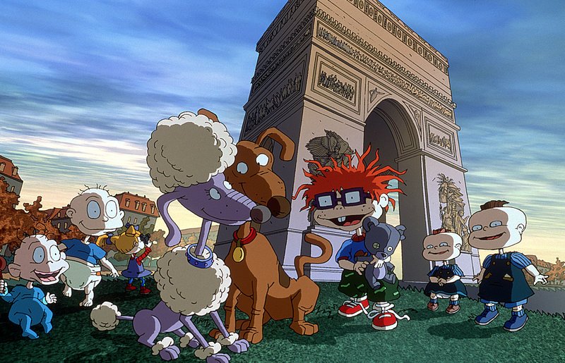 Spike (4.v.r.) hat in Paris eine Freundin gefunden … – Bild: Puls 8 Spike (4.v.r.) hat in Paris eine Freundin gefunden … – Bild: Puls 8
