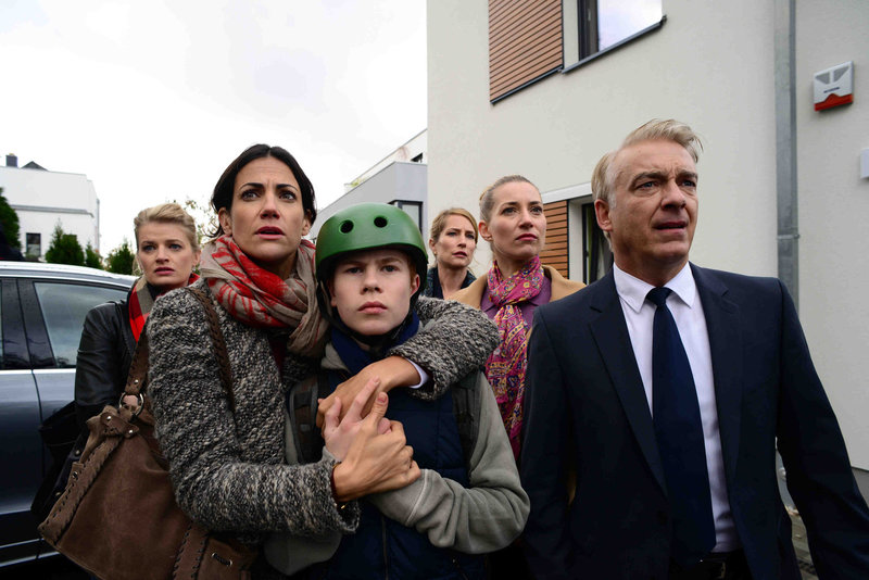 Nachbarn süß-sauer – Bild: Puls 8