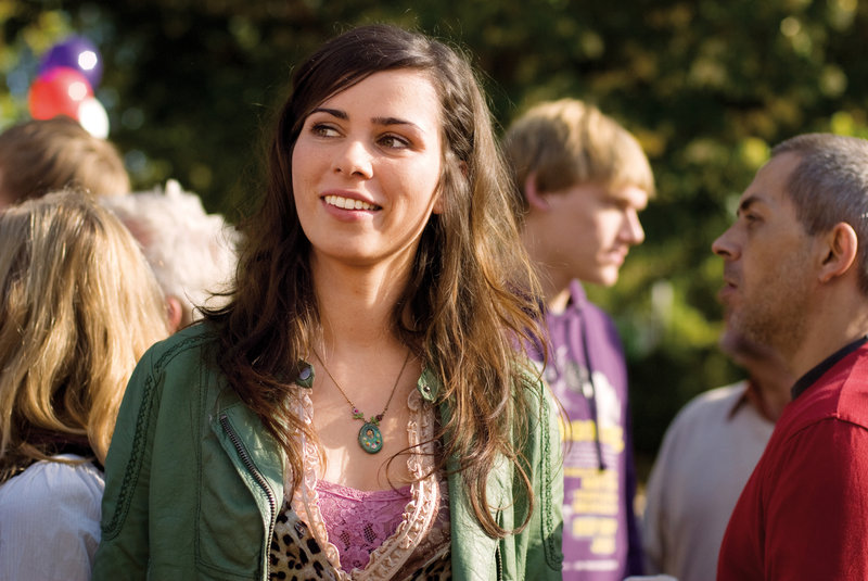 Hier kommt: Lola! – Bild: Puls 8