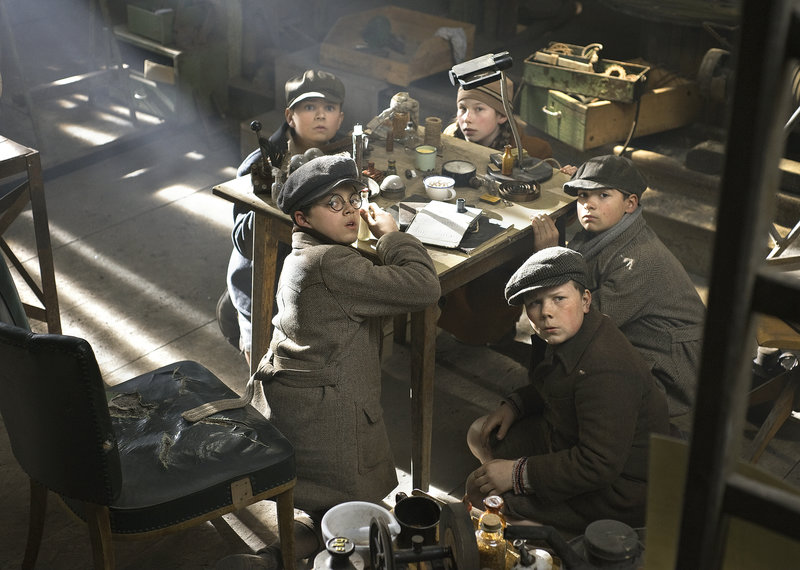 Die Perlmutterfarbe – Bild: Puls 8