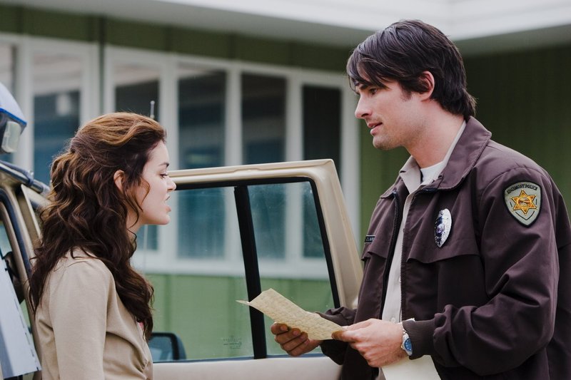 Beneath – Bild: Puls 8