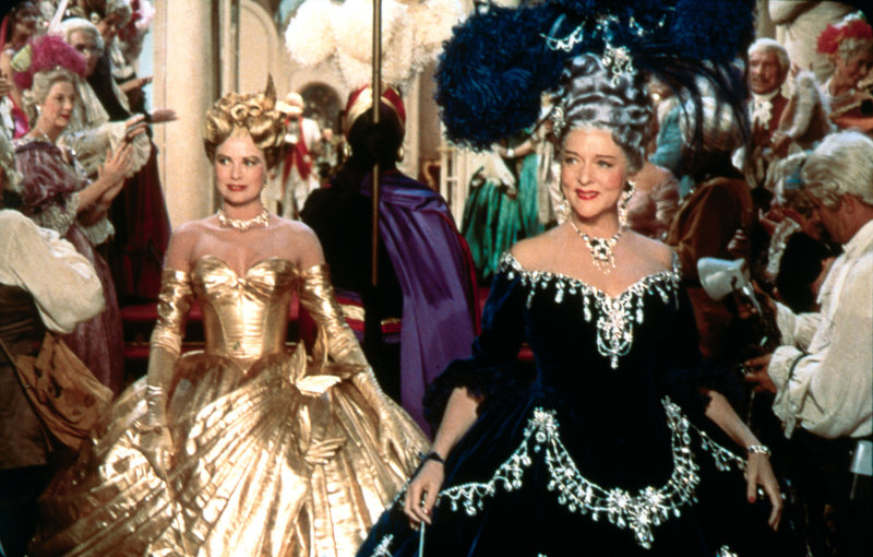 (v.l.n.r.) Frances Stevens (Grace Kelly); Jessie Stevens (Jessie Royce Landis) – Bild: Puls 8 (v.l.n.r.) Frances Stevens (Grace Kelly); Jessie Stevens (Jessie Royce Landis) – Bild: Puls 8