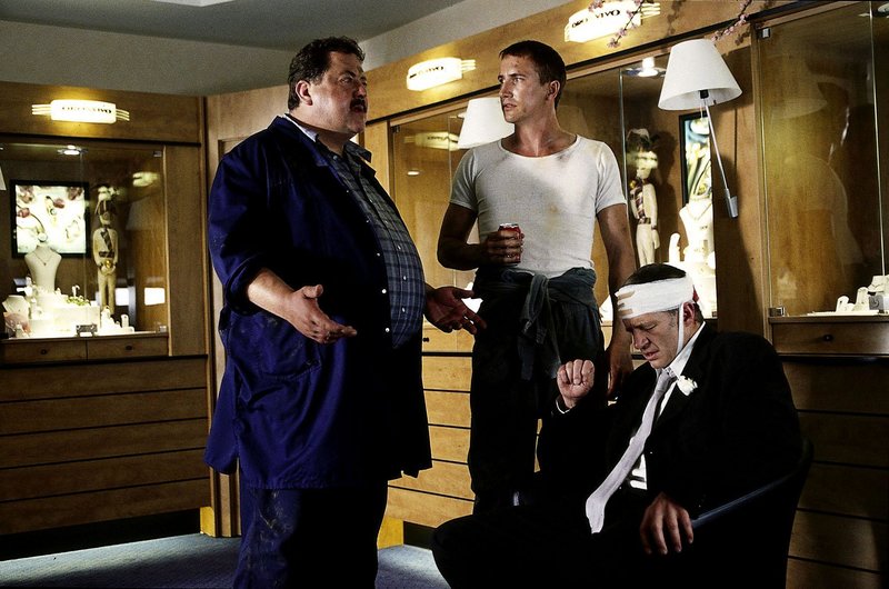 Die RosenheimCops S01E02 Schweigegeld fernsehserien.de