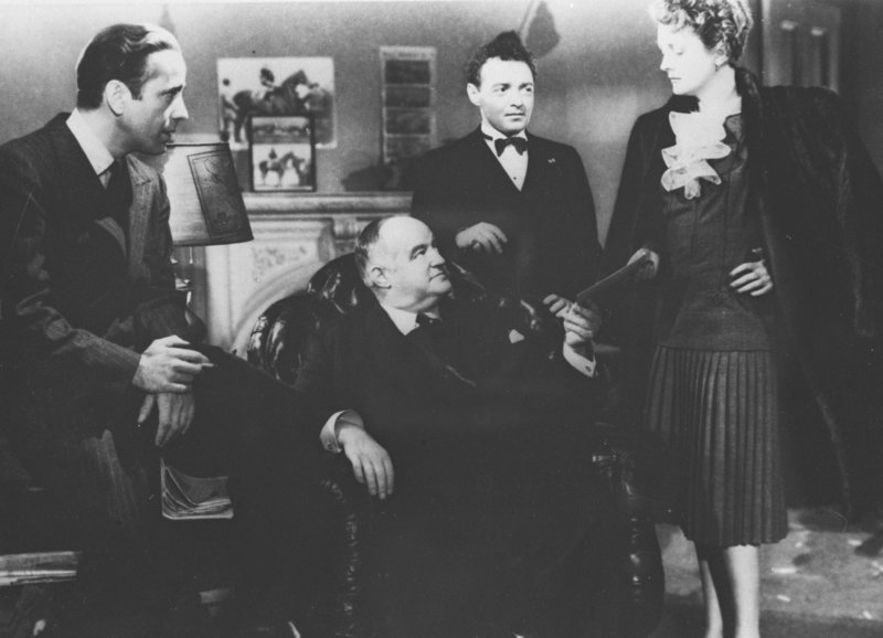 Jeder will den legendären Falken: Humphrey Bogart als Sam Spade, Sidney Greenstreet als Gutman, Peter Lorre als Joel Cairo, Mary Astor als Miss O’Shaugnessy – Bild: SRF/Warner Intl. Television Jeder will den legendären Falken: Humphrey Bogart als Sam Spade, Sidney Greenstreet als Gutman, Peter Lorre als Joel Cairo, Mary Astor als Miss O’Shaugnessy – Bild: SRF/Warner Intl. Television