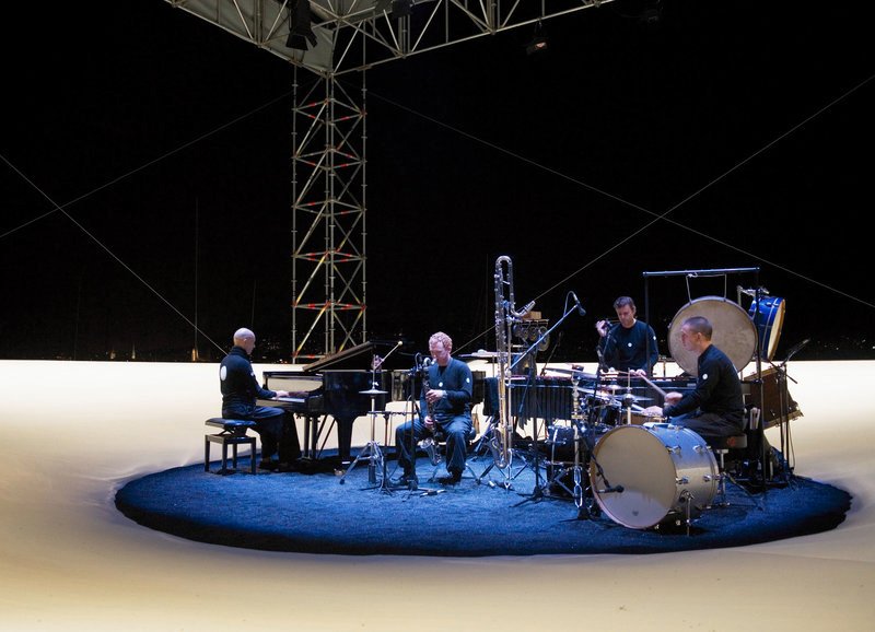 Pianist Nik Bärtsch und sein akustisches Jazzquartett Mobile – Bild: SRF/​mobile