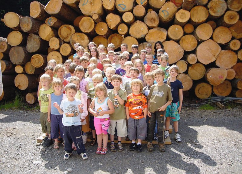 50 Kinder – Bild: SRF/Alice Schmid 50 Kinder – Bild: SRF/Alice Schmid