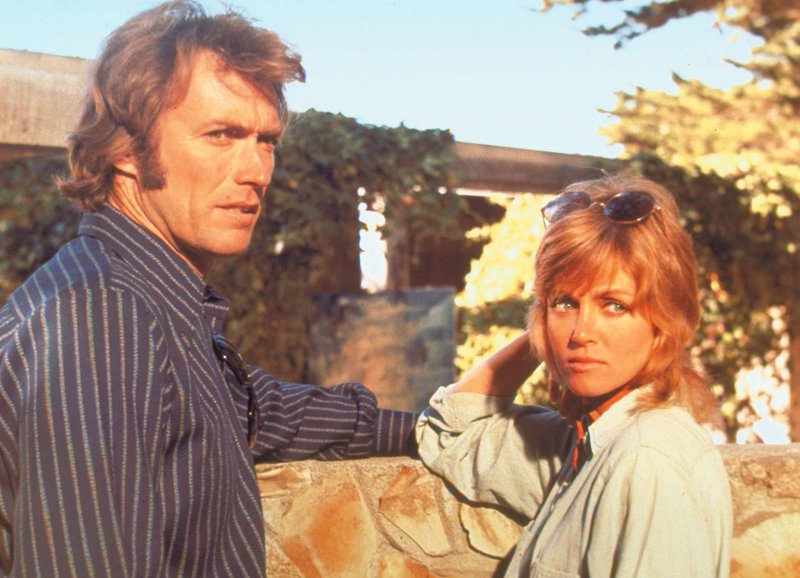 Auf der Flucht vor einer Wahnsinnigen: Clint Eastwood als Dave, Donna Mills als Tobie – Bild: SRF/​1971 Universal Pictures and The Malpaso Company