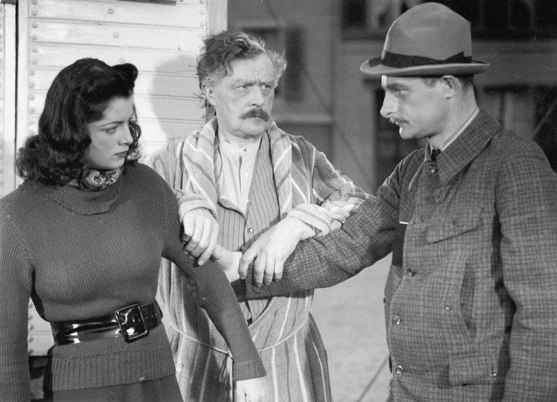 Menschen, die vorüberziehen – Bild: SRF