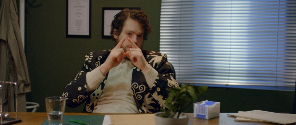 Lukas taucht – Bild: Nashorn Filmhaus KG/​Maximilian Ahrens