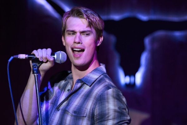 Prinz Henry (Nicholas Galitzine) – Bild: Amazon/​Jonathan Prime