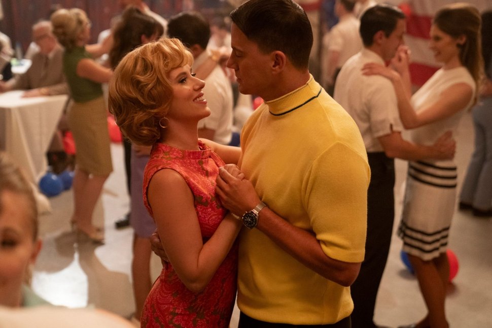 Scarlett Johansson und Channing Tatum – Bild: Apple TV+ Scarlett Johansson und Channing Tatum – Bild: Apple TV+