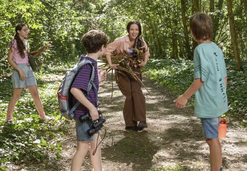 Jana Juarez(„Ariana“), Milo Lis(„Rami“), Natalia Oreiro(„Patri Pomiró“), Manuel Kaplan(„Bautista“) – Bild: Cleo Bouza / Netflix Jana Juarez(„Ariana“), Milo Lis(„Rami“), Natalia Oreiro(„Patri Pomiró“), Manuel Kaplan(„Bautista“) – Bild: Cleo Bouza / Netflix