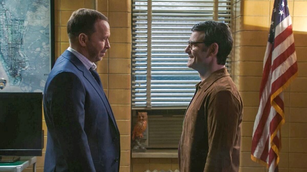 Dr. Leonard Walker (Mather Zickel) nimmt Danny nicht ernst – Bild: CBS Broadcasting, Inc.