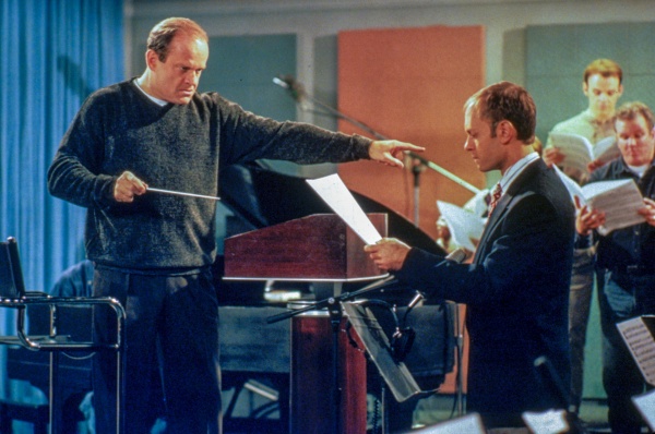 Frasier und Niles bauen eine pompöse Erkennungsmelodie – Bild: Paramount+
