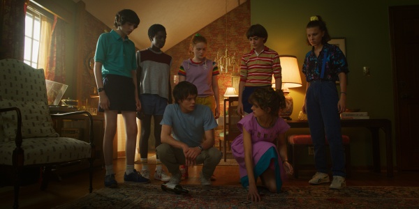 Finn Wolfhard, Caleb McLaughlin, Charlie Heaton, Sadie Sink, Natalia Dyer, Noah Schnapp, Millie Bobby Brown – Bild: Netflix