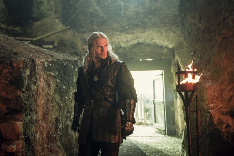 Geralt von Riva (Henry Cavill) bleibt wachsam – Bild: Susie Allnutt /​ Netflix