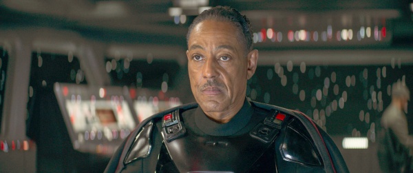 Moff Gideon wirkt inzwischen nicht mehr ganz so zuversichtlich – Bild: Lucasfilm Ltd. /​ Disney+