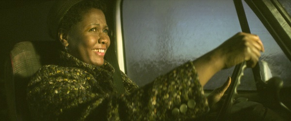 Rosemary (Sarah Niles) hilft als sogenannte „Gute Samariterin“ – Bild: Courtesy of Netflix