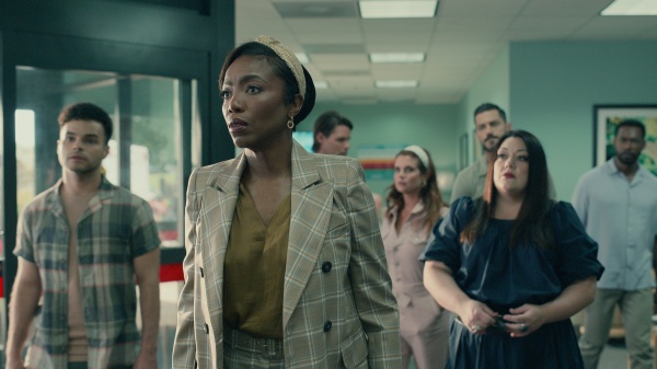 Chris Medlin, Heather Headley, Justin Bruening, JoAnna Garcia Swisher, Brandon Quinn, Brooke Elliott, Dion Johnstone – Bild: COURTESY OF NETFLIX