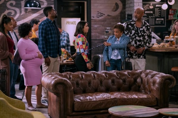 Wanda Sykes, Lamont Thompson – Bild: LISA ROSE/​NETFLIX
