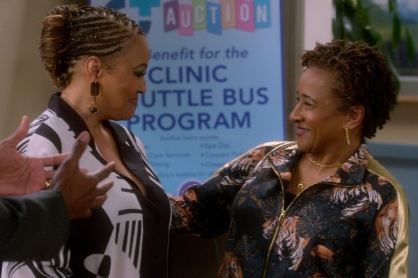 Kim Fields, Wanda Sykes – Bild: COURTESY OF NETFLIX