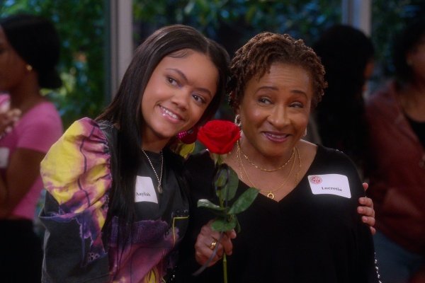 Khali Spraggins, Wanda Sykes – Bild: COURTESY OF NETFLIX
