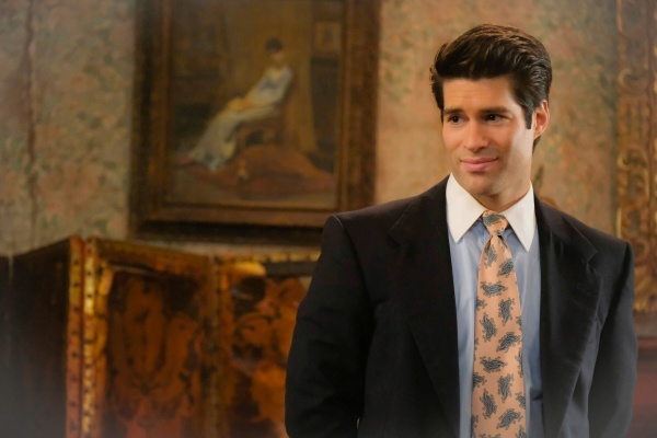 Ausgerechnet Trevor (Asher Grodman) wird sentimental – Bild: Bertrand Calmeau /​ CBS