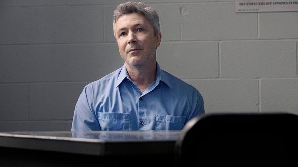 Hinter dem Gesicht von Milo (Aidan Gillen) lauert ein Teufel – Bild: CBS