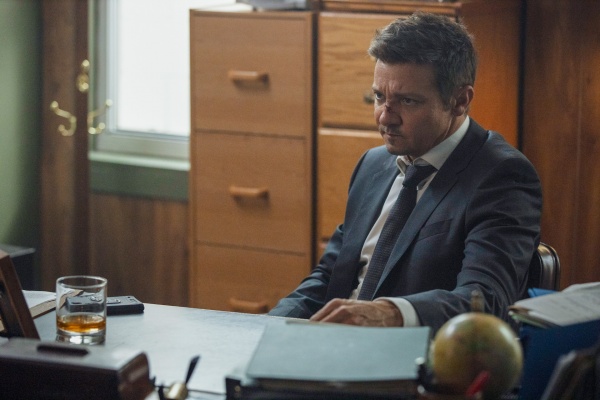 Als sogenannter Bürgermeister muss Mike klug handeln – Bild: CBS