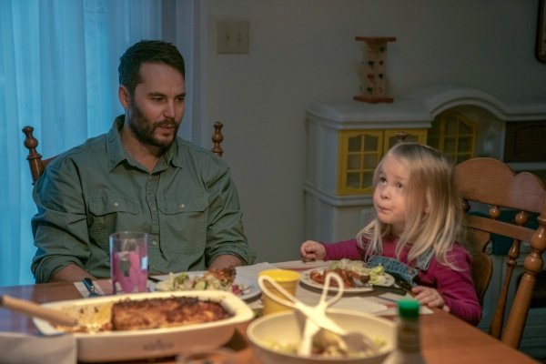 Glen Kryger (Taylor Kitsch) will neu anfangen – Bild: Keri Anderson /​ Netflix