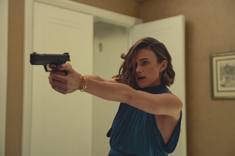 Keira Knightley as Helen Webb in Black Doves: Season 2. Cr. Courtesy of Netflix – Bild: Matthew Towers/​Netflix