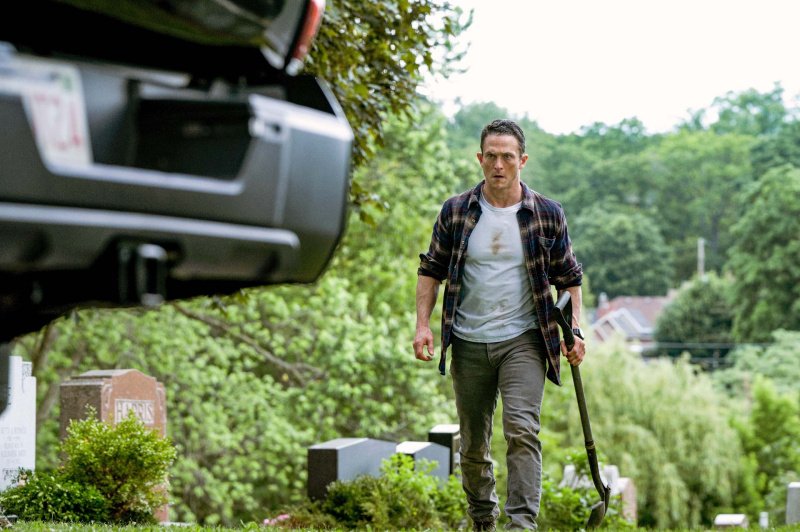 Adam Mackenzie (Jonathan Tucker) verliert die Geduld – Bild: Amanda Matlovich /​ Netflix