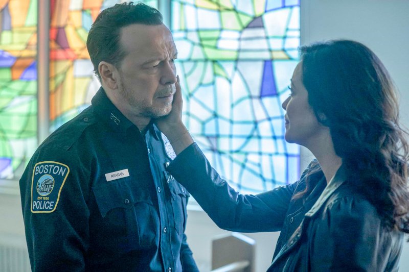 Ein Rachefeldzug erschüttert Danny (Donnie Wahlberg) und Maria (Marisa Ramirez) – Bild: Ian Watson /​ CBS Broadcasting, Inc.