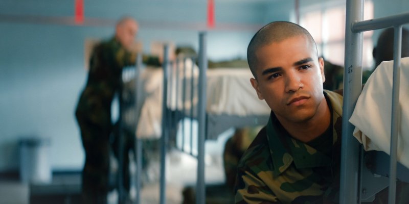 Ochoas (Johnathan Nieves) Neugier ist geweckt – Bild: Courtesy of Netflix