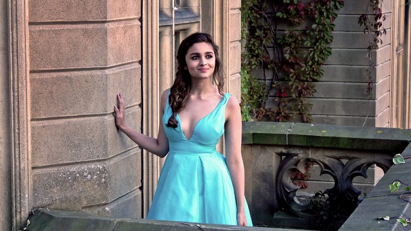 Schlaflos verliebt – Bild: Zee.One