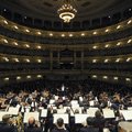 ZDF-Silvesterkonzert verstärkt kurzfristig das Star-Aufgebot – Anna Netrebko und Erwin Schrott mit Renée Fleming auf der Bühne – Bild: ZDF/Matthias Creutziger