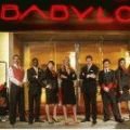 Comedy Central zeigt "Hotel Babylon" – Free-TV-Premiere der BBC-Serie im Januar – Bild: Comedy Central