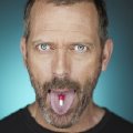 Fachliche Kritik an Dr. House und seinen TV-Kollegen – Falsche erste Hilfe bei epileptischen Anfällen – Bild: RTL