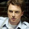 John Barrowman bei den „Desperate Housewives“ – „Torchwood“-Star liefert den Schlüssel zum Geheimnis um Angie – Bild: BBC