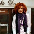 "Marienhof"-Gastrolle für Lucy Diakovska – "No Angels"-Sängerin in schokoladiger Fotosession – Bild: ARD/Jo Bischoff