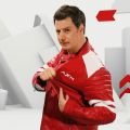 Florian Simbeck als "AXN Reporter" unterwegs – Pay-TV-Kanal AXN sendet erste Eigenproduktion – Bild: AXN Florian Simbeck als "AXN Reporter" unterwegs – Pay-TV-Kanal AXN sendet erste Eigenproduktion – Bild: AXN