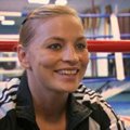 "Königin im Ring": Regina Halmich klagt gegen Produzenten – Ex-Weltmeisterin wirft ihrer Regisseurin Profilierungssucht vor – Bild: ZDF/Kai Wiehagen
