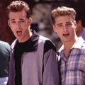Jason Priestley und Luke Perry wieder vereint – Ex-"Beverly Hills"-Stars in neuem Fernsehfilm – Bild: CBS Paramount