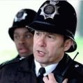 Scotland Yard kauft Kostümfundus der Polizeiserie "The Bill" – 400 Kilo Uniformen, Kappen und kugelsichere Westen – Bild: ITV Scotland Yard kauft Kostümfundus der Polizeiserie "The Bill" – 400 Kilo Uniformen, Kappen und kugelsichere Westen – Bild: ITV