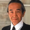„Falcon Crest“-Star Chao-Li Chi gestorben – Angela Channings Hausdiener wurde 81 Jahre alt – Bild: Warner Bros./​Lorimar