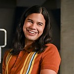 Carlos Valdes – Bild: © Warner Brothers. Carlos Valdes – Bild: © Warner Brothers.