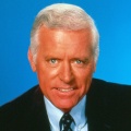 Charles Bateman – Bild: NBC Charles Bateman – Bild: NBC
