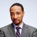 Damon Gupton – Bild: RTL Crime / 2015, 2016 Sony Pictures Television Inc. and Universal Television LLC. Damon Gupton – Bild: RTL Crime / 2015, 2016 Sony Pictures Television Inc. and Universal Television LLC.