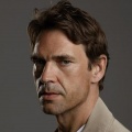 Dougray Scott – Bild: Netflix/Gaumont International Television Dougray Scott – Bild: Netflix/Gaumont International Television